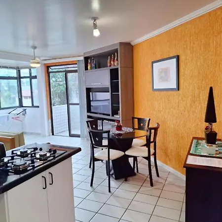 Apartamento De Dois Quartos Para 6 Pessoas Em Canasvieiras A Uma Quadra Da Praia Em Area Nobre Florianopolis Exterior photo