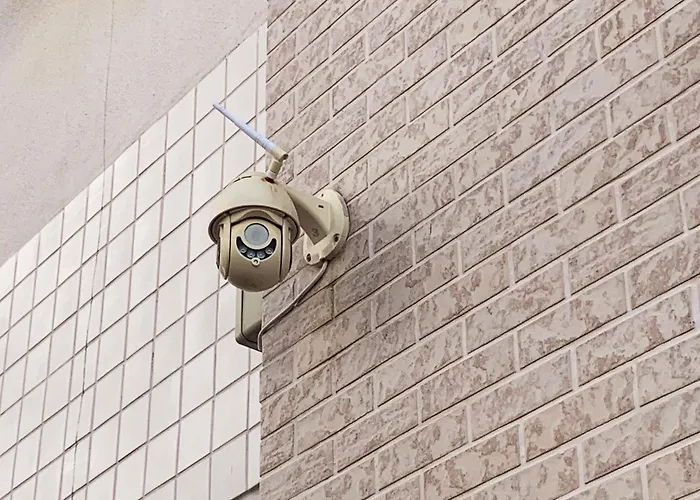 Apartamento De Dois Quartos Para 6 Pessoas Em Canasvieiras A Uma Quadra Da Praia Em Area Nobre